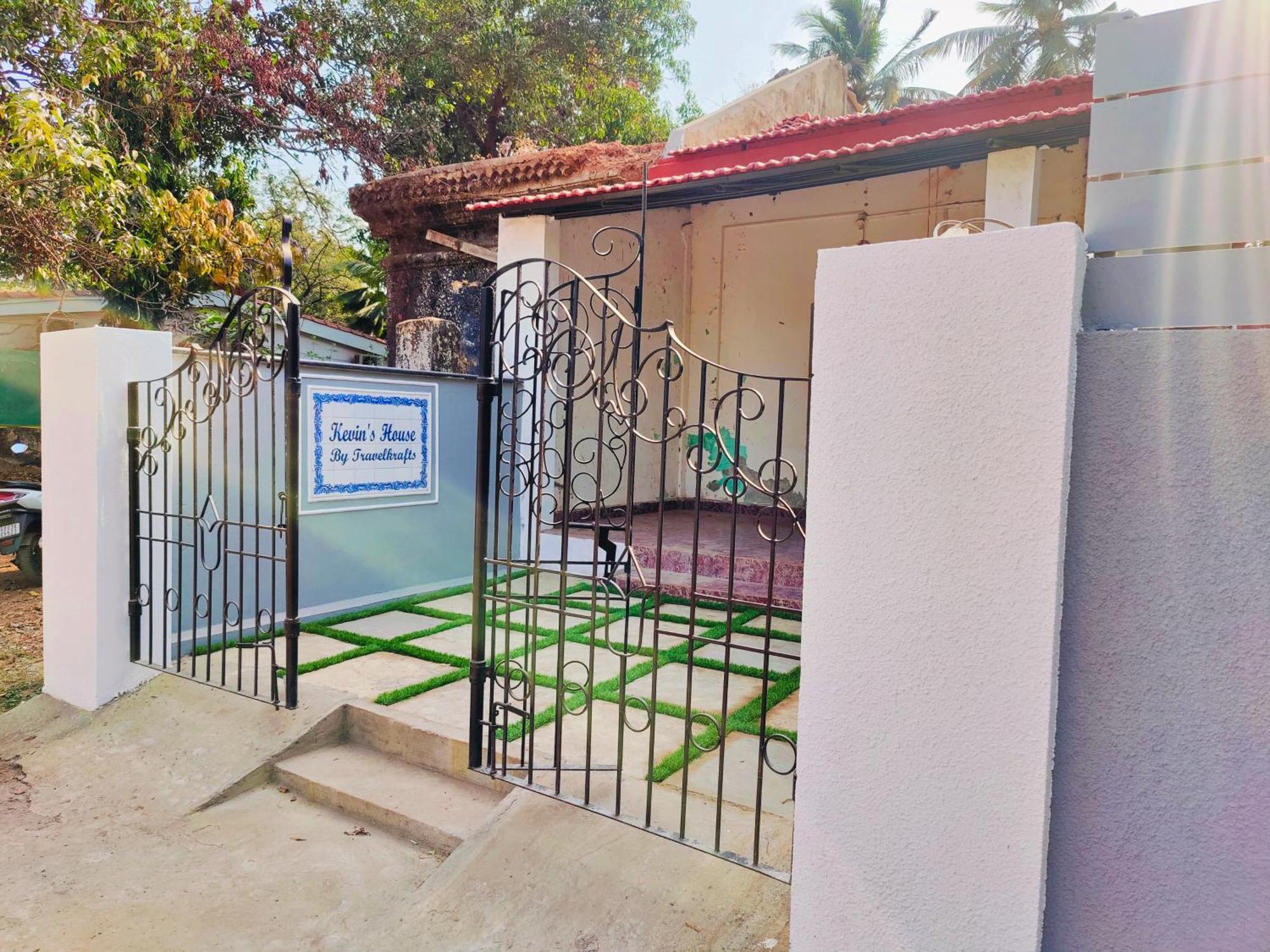 Kevin'S House By Travelkrafts Otel Anjuna Dış mekan fotoğraf